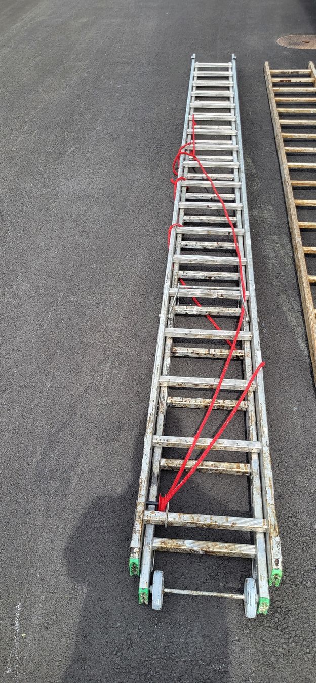 Echelles: Grosse Aluminium Leiter – D'occasion à Seewen SZ par babogi 4