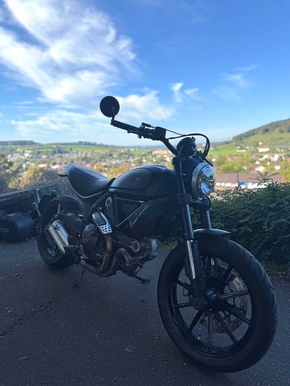 Strada: Ducati Scrambler 800 Full Throttle, Schwarz Matt – Usato da Winterthur venduto da Mulaa 1