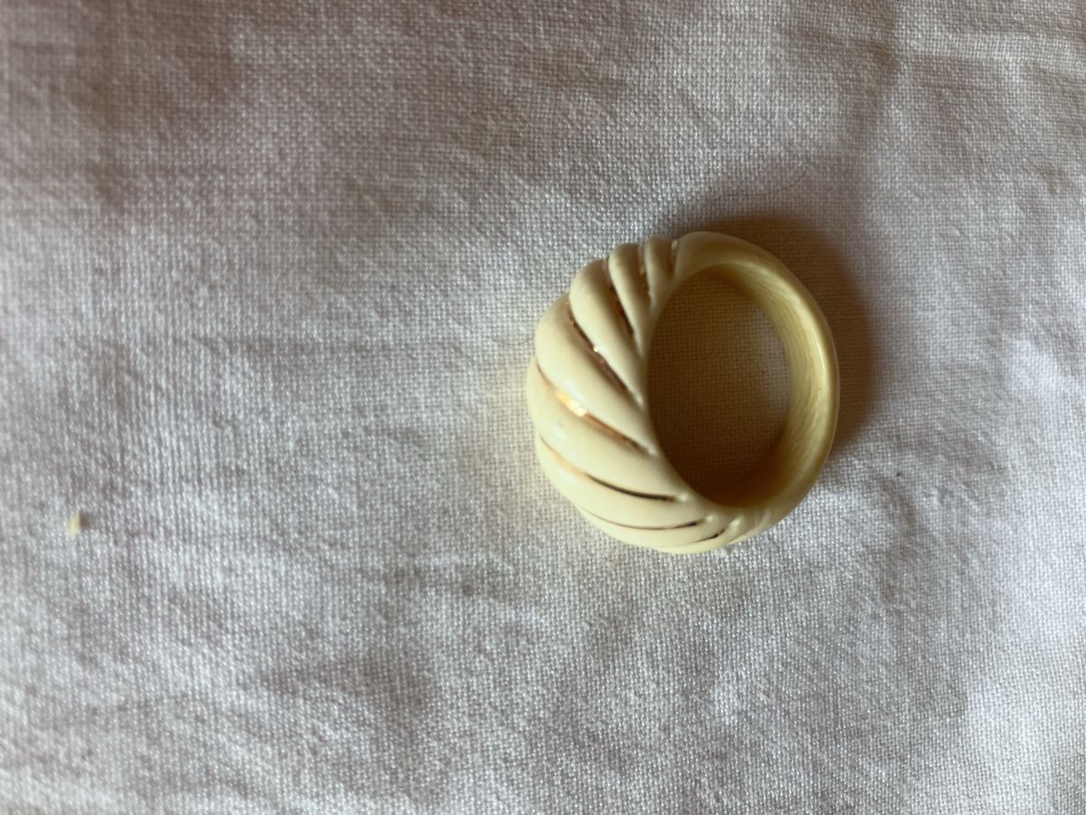 Anelli: Vintage Ring Knochen mit Golddraht. Gr 56 – Usato da Bassersdorf venduto da groovygremlin 2
