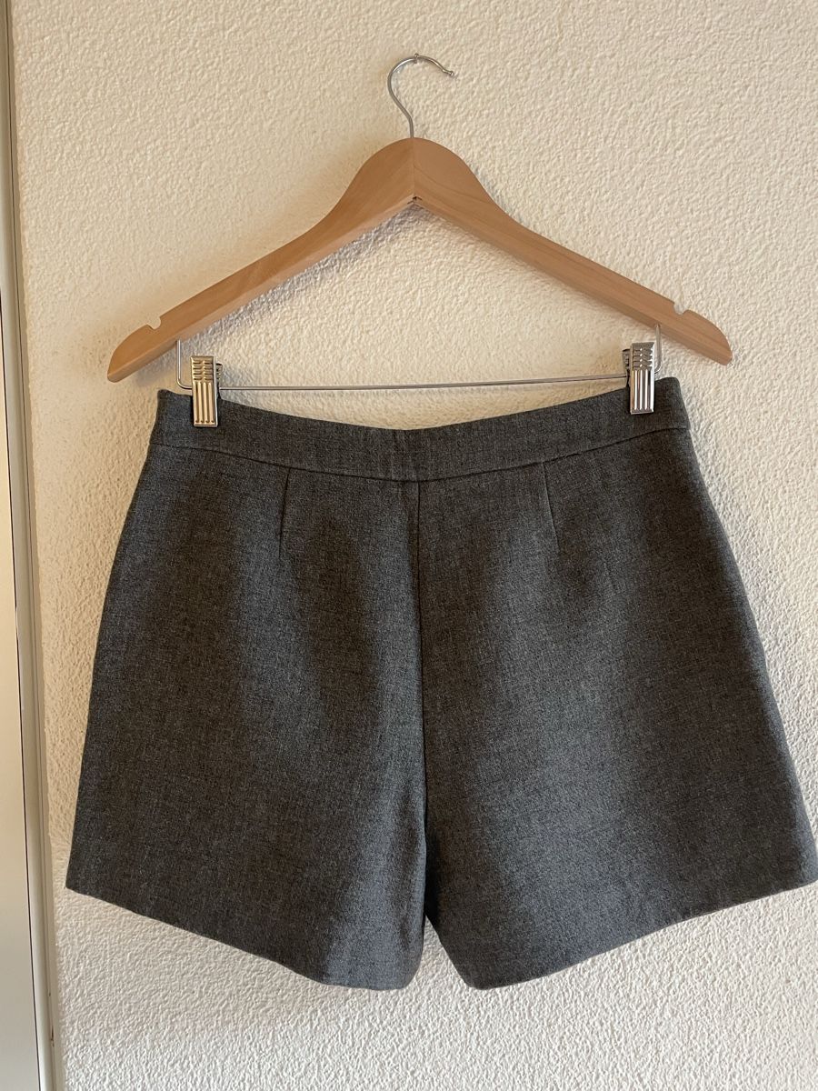 Hallhuber Pantaloni: Hallhuber, Graue Shorts Grösse 38  – Usato da Dallenwil venduto da nay_2mht 1