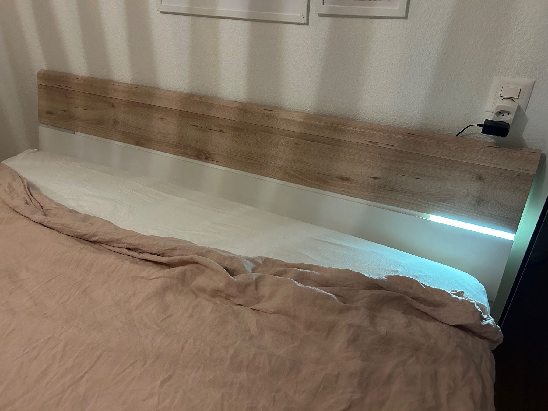 Lits: Bett mit zwei Schubladen – D'occasion à Hölstein par Tamisluna21 2