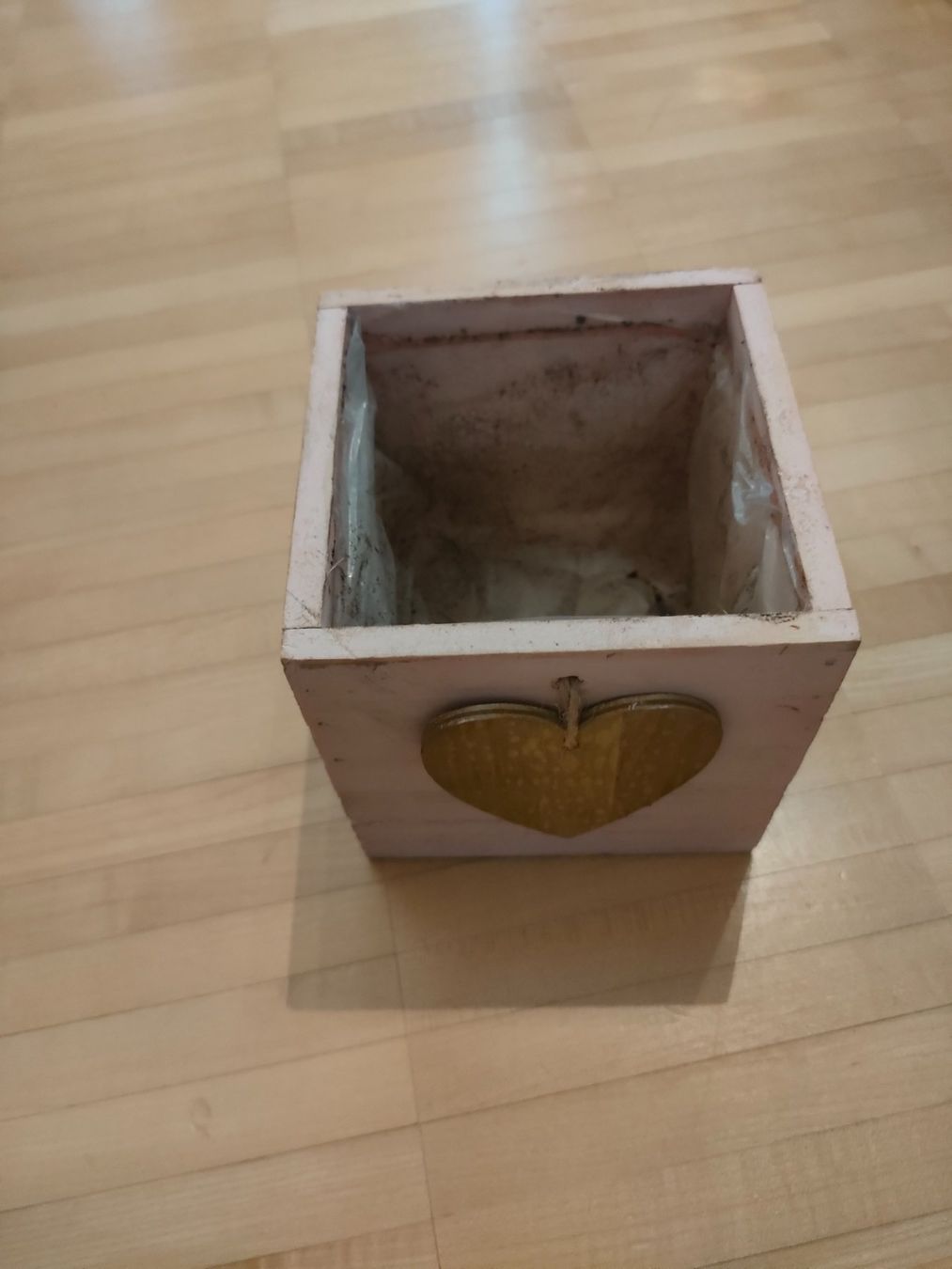 Vasi per fiori: Holz-Blumentopf mit Herz - Rosa – Usato da Wiesendangen venduto da s_er 4
