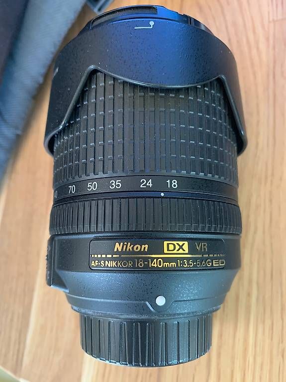 Nikon Kamera: Nikon D7100 avec objectifs et accessoires – Gebraucht aus Gampelen von Disabo 4