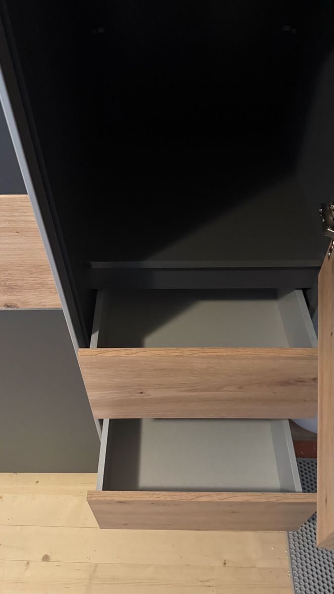 Armadi: Grosser Kleiderschrank – Usato da Brügg BE venduto da Flashyy_GG 3
