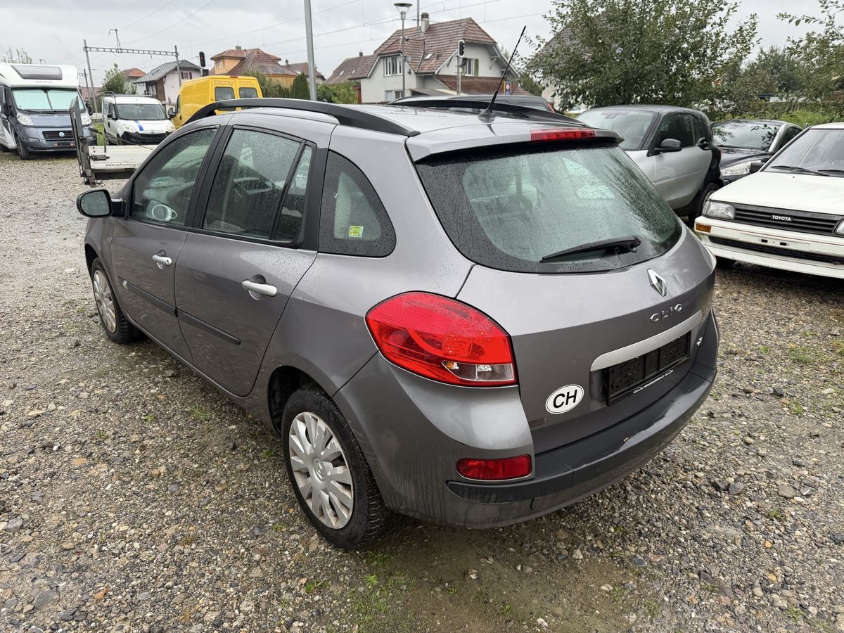 Renault Automobili: Renault Clio 1.5dci – Usato da Oberönz venduto da Xyz90 3