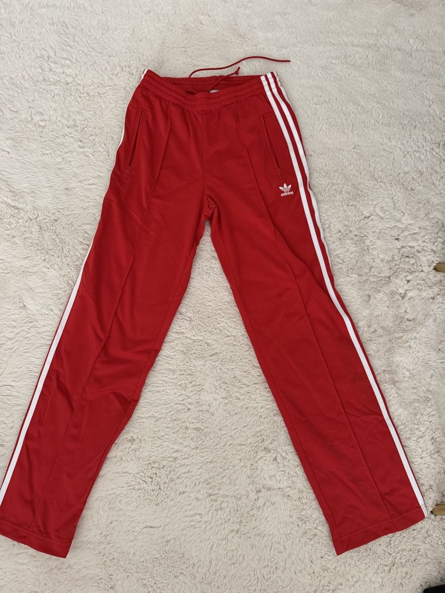 Adidas Hosen: Adidas Jogginghose – Neu (gemäss Beschreibung) aus Tecknau von gab_bl8s