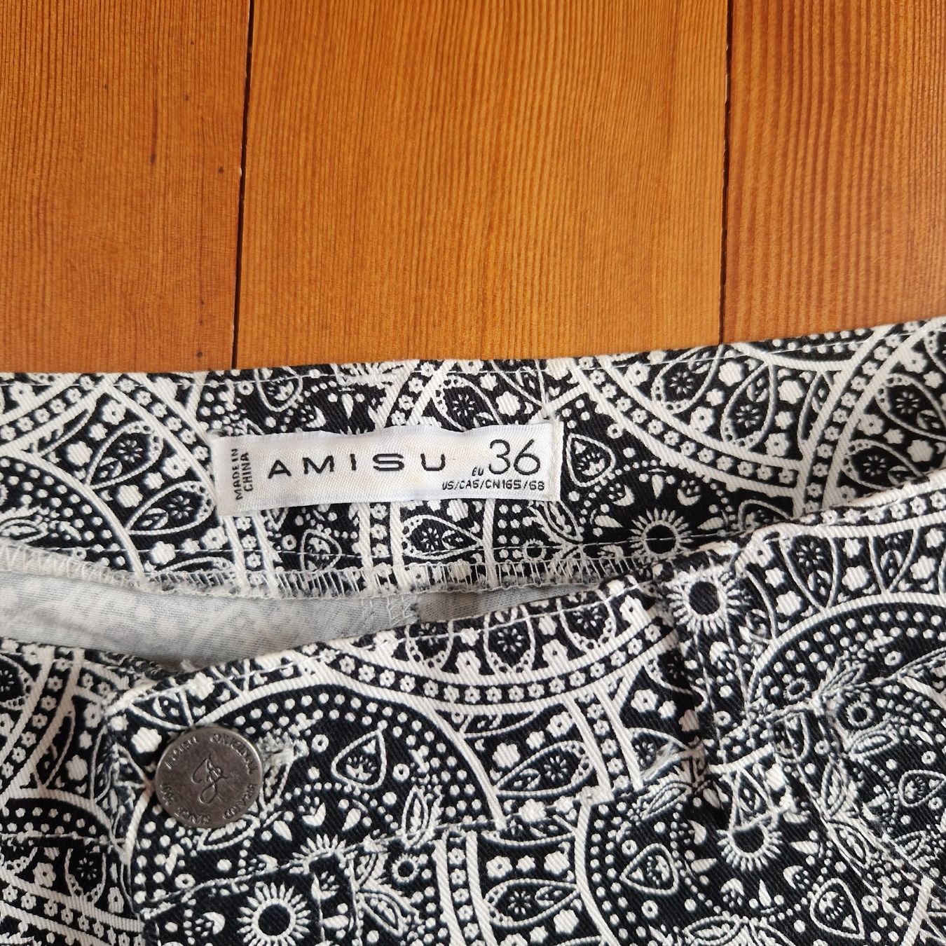 Pantalons: Shorts Gr. 36 – D'occasion à Muttenz par bebbi523 1