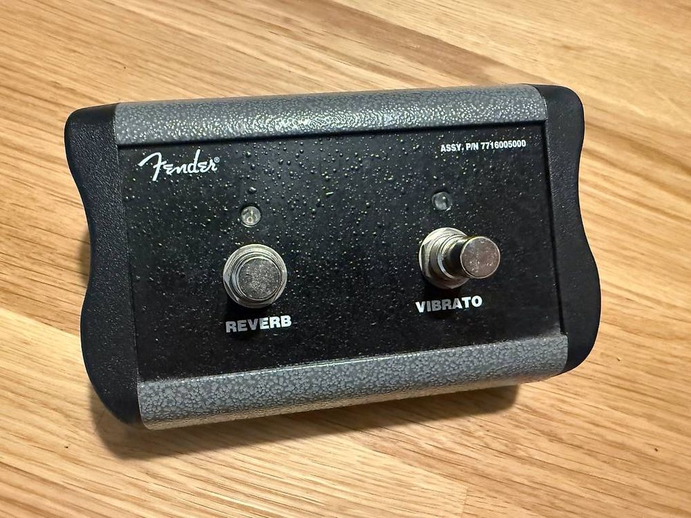 Fender Footswitch ua für Fender Deluxe Reverb TM NEUW NP 62 (Neu ...