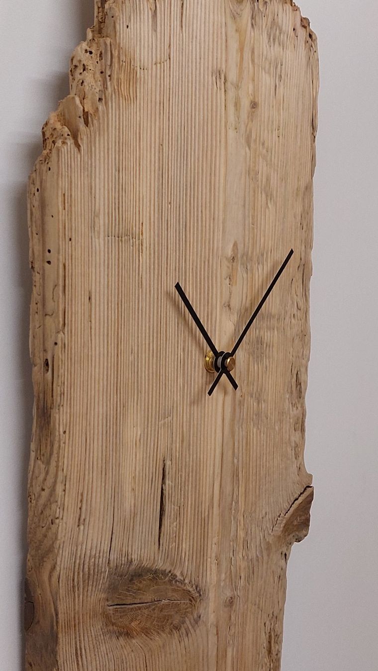 Orologi: Uhr aus einem Altholzbrett – Nuovo e nell'imballaggio originale da Egnach venduto da Oldwoodstyle 3