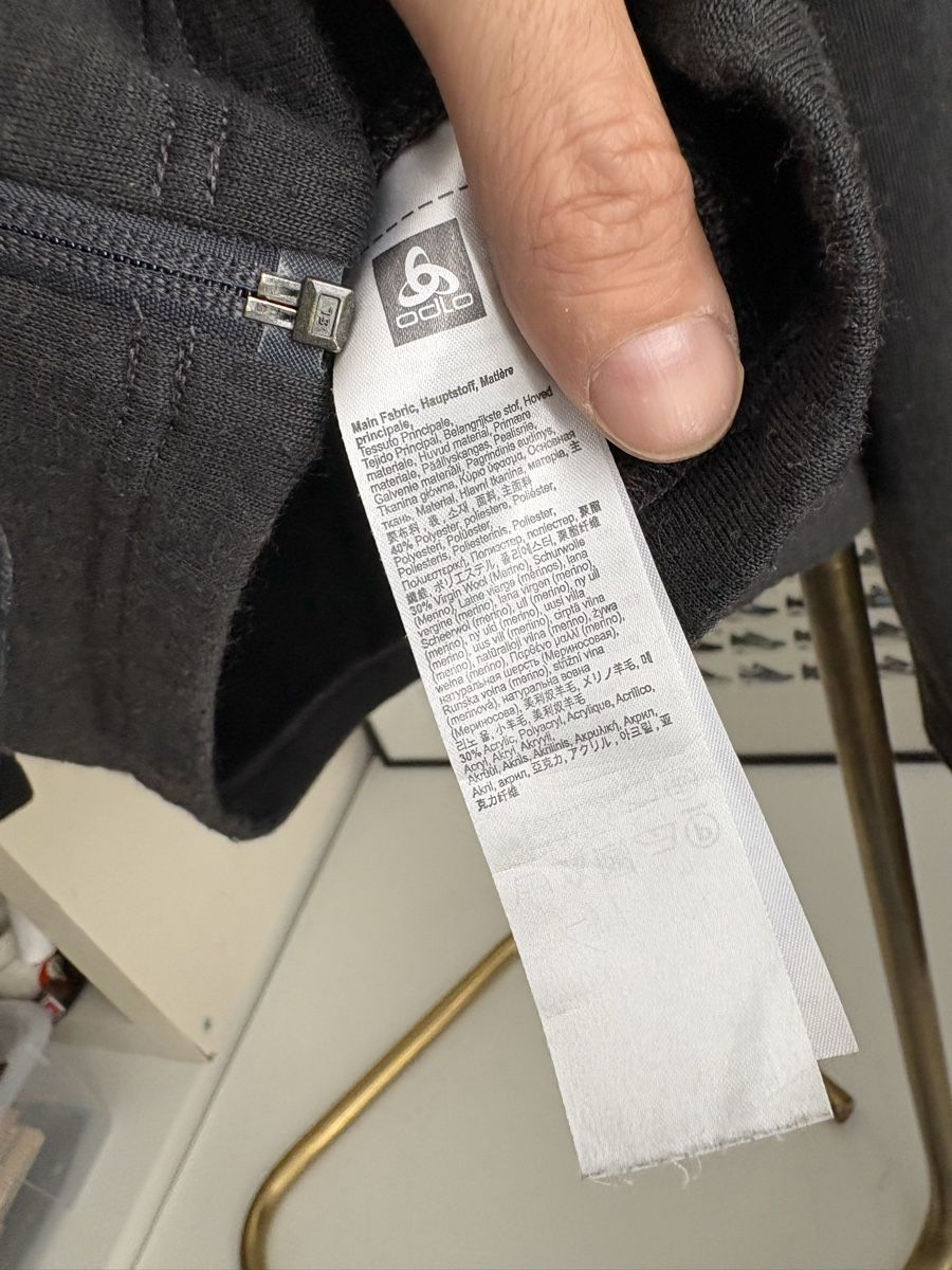 Odlo Giacche: Veste Odlo zippée, Size M – Usato da Neuchâtel venduto da sharposneaks 3