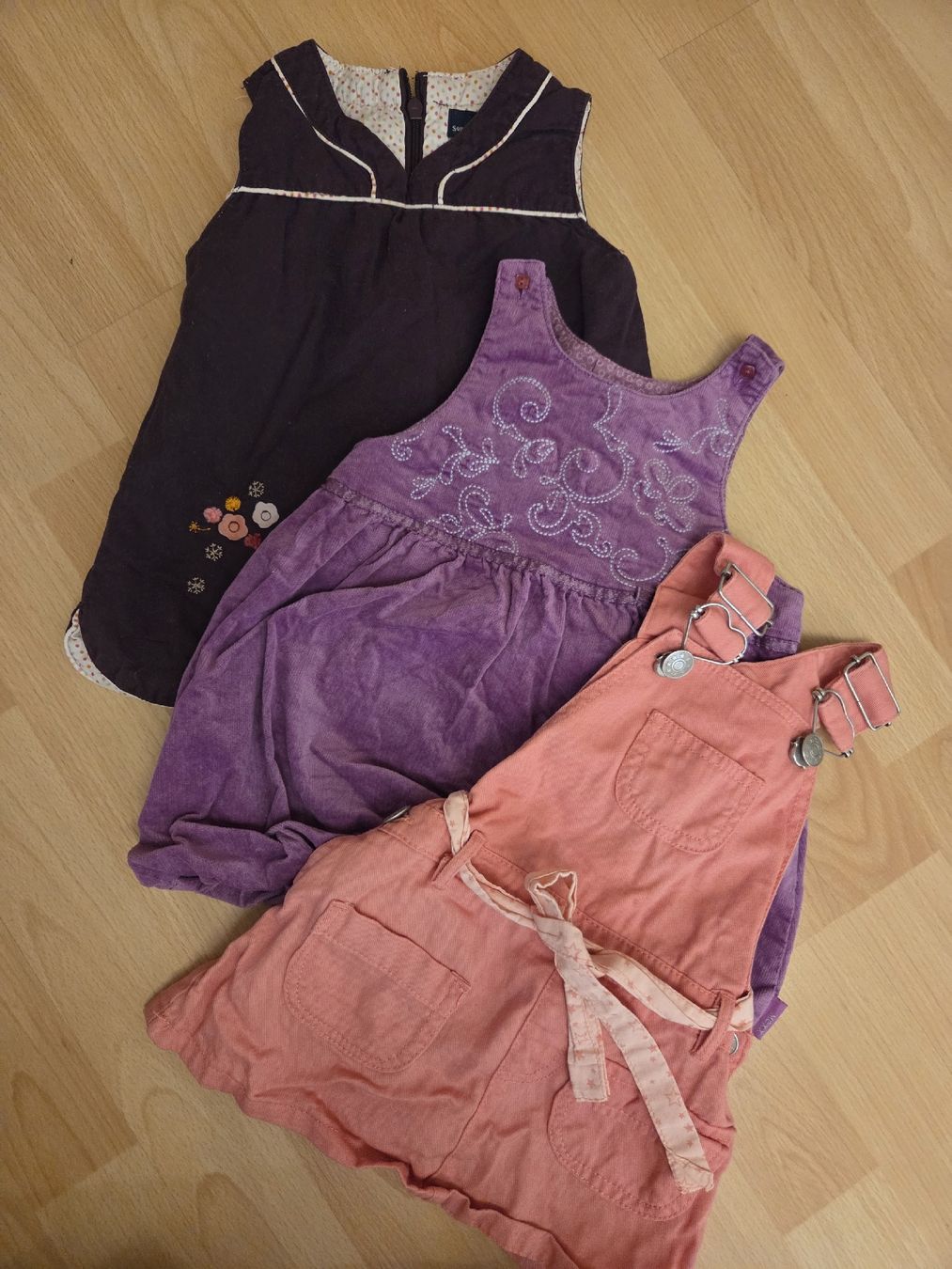 Lotti & Set di vestiti: 3er Set Mädchen Kleider, Grösse 68 – Usato da Staad SG venduto da wk100