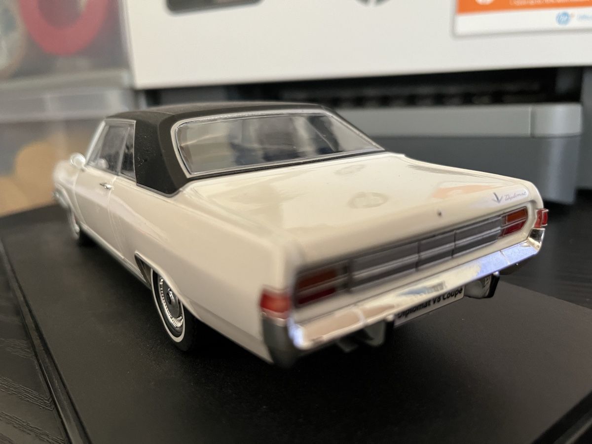 Giocattoli: Opel Diplomat V8.   1:24 – Usato da Rümlang venduto da Papamoll4 1