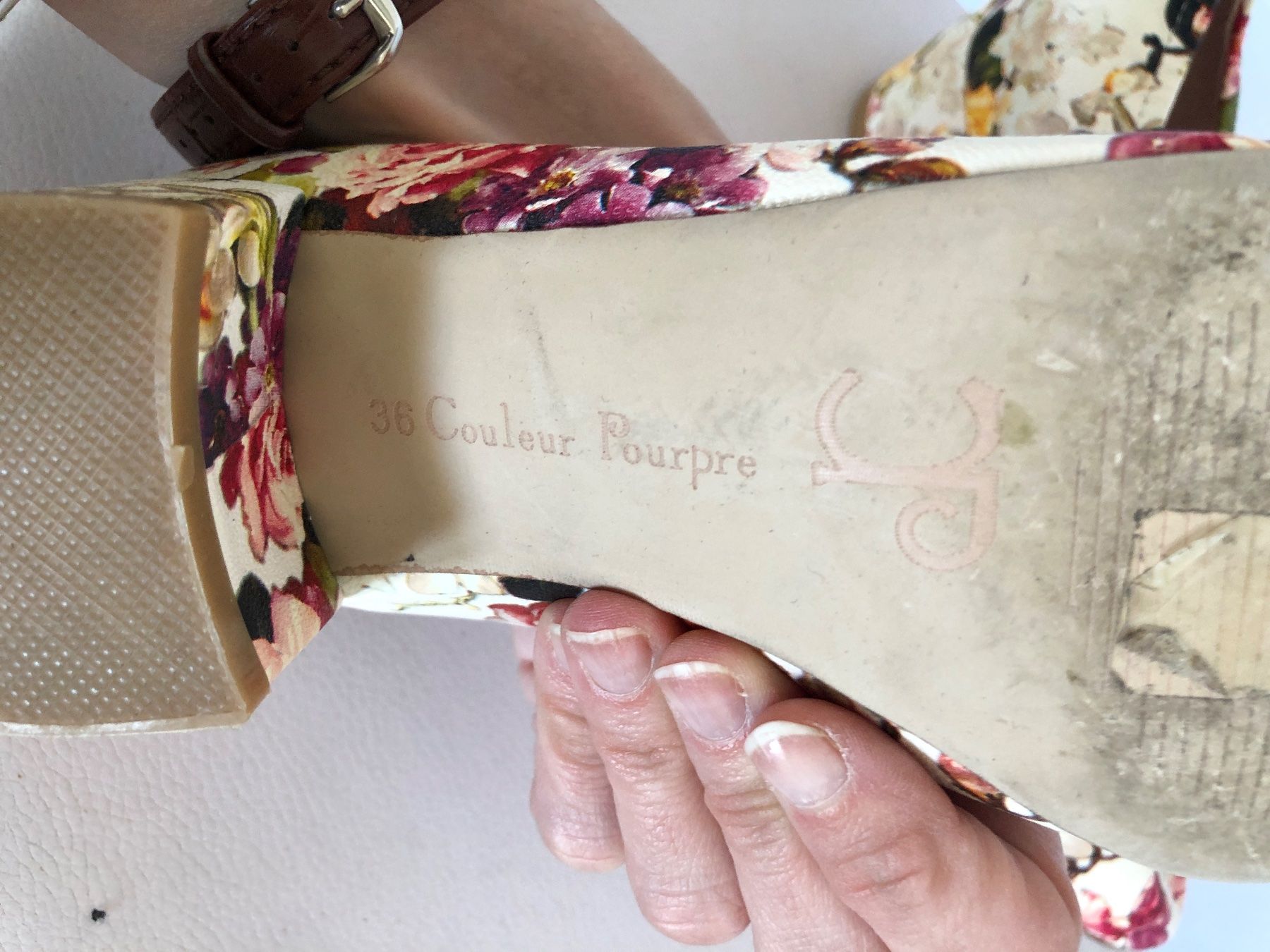Damenschuhe: Escarpins fleuris Couleur Pourpre taille 36 comme neufs – Neu (gemäss Beschreibung) aus Coppet von Vanessamode 8