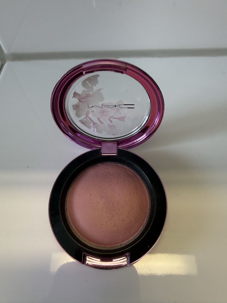 Mac Cosmetics Make-up: MAC Cosmetics "Glow Play Blush" Flowerescen  – Usato da pratteln venduto da Bogi94 1