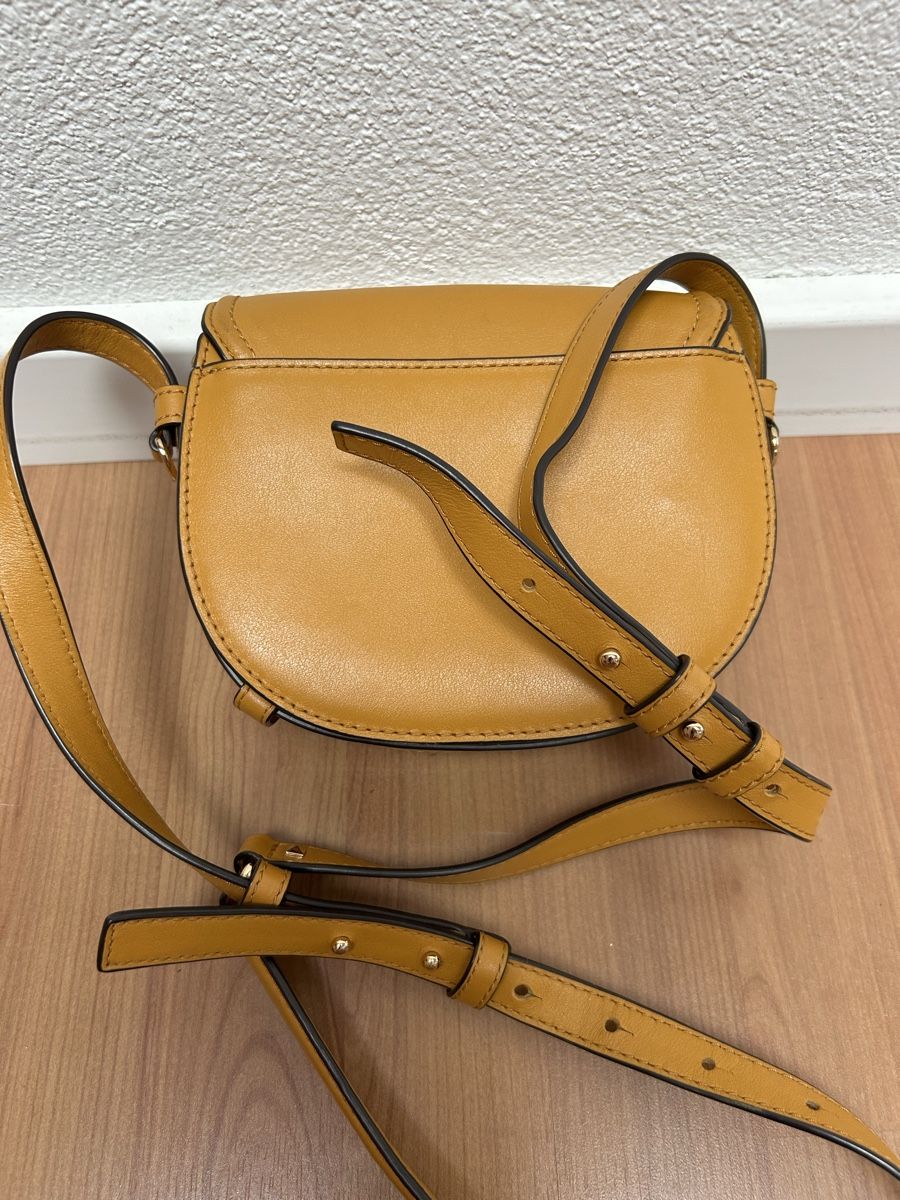 Michael Kors Borse da donna: Michael Kors Umhängetasche Gelb – Usato da Oberentfelden venduto da Snuge 1