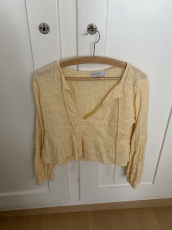 Sommerbluse von Stradivarius, Gr. S, Gelb