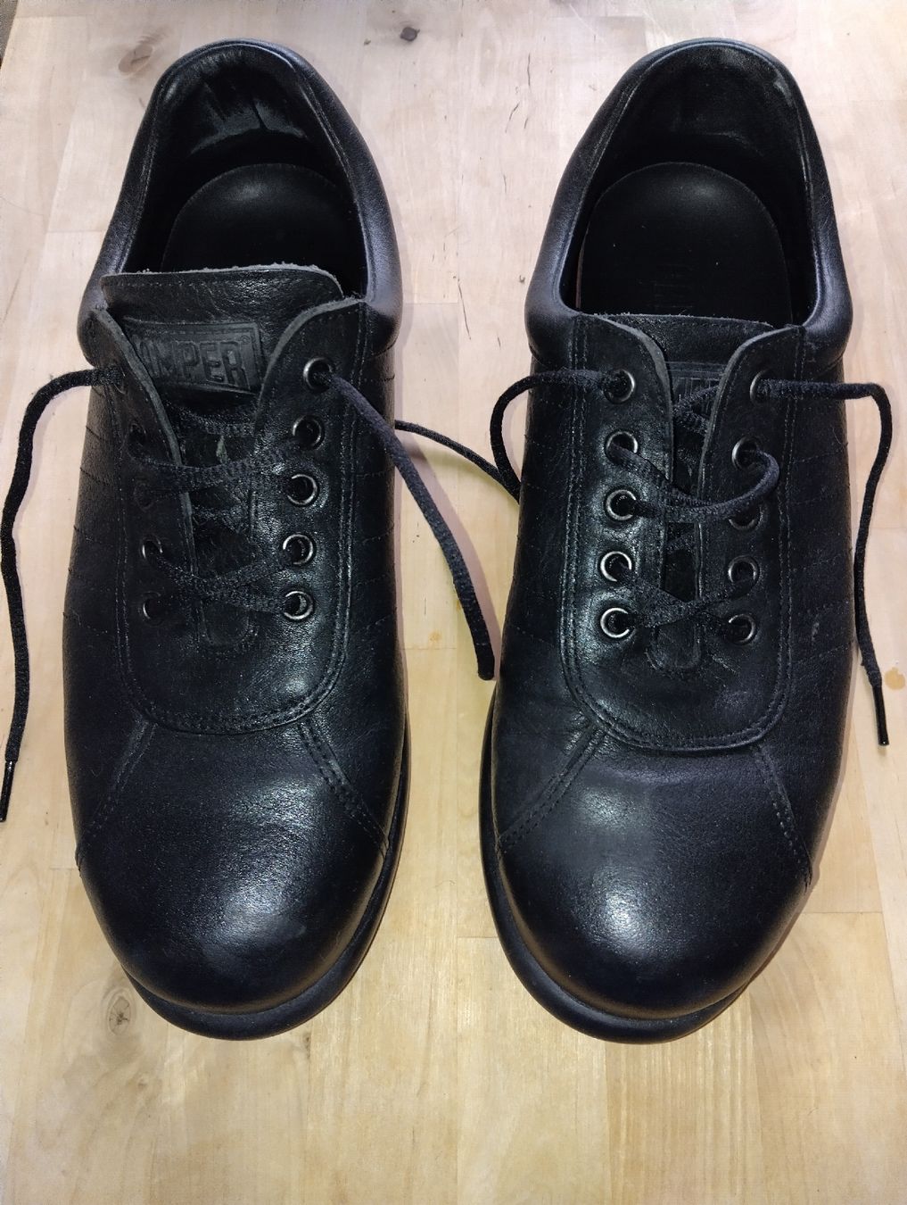 Camper Scarpe da uomo: CAMPER chaussures cuir noir taille 42 – Usato da Lausanne venduto da Cedric1864