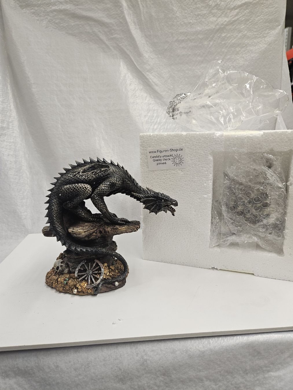 Statuette: Drache auf Fels  – Nuovo e nell'imballaggio originale da Dielsdorf venduto da Kenan997 2