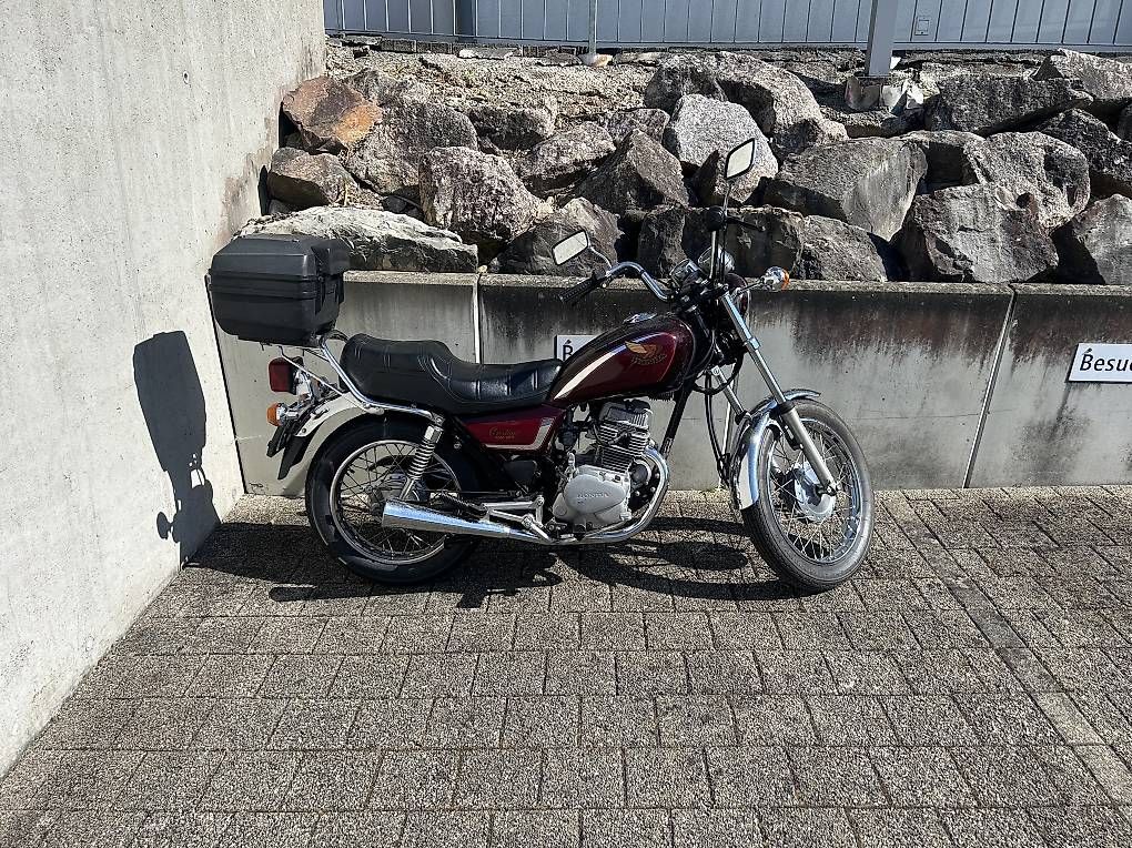 Honda Cruisers: Honda CM 125 C – D'occasion à Opfikon par Littlemonkey 3