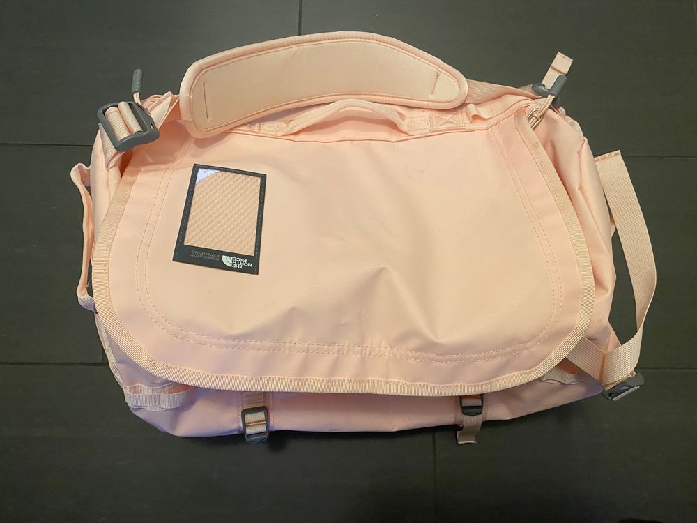 Northface Duffle Bag Rosa Grösse S Kaufen auf Ricardo