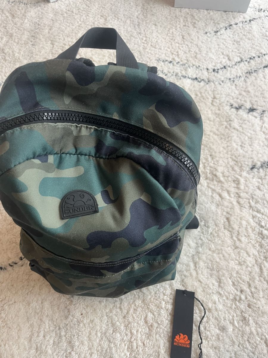 Zaini: Sundek Rucksack im Camouflage-Look – Nuovo (secondo la descrizione) da Kerzers venduto da del13 1