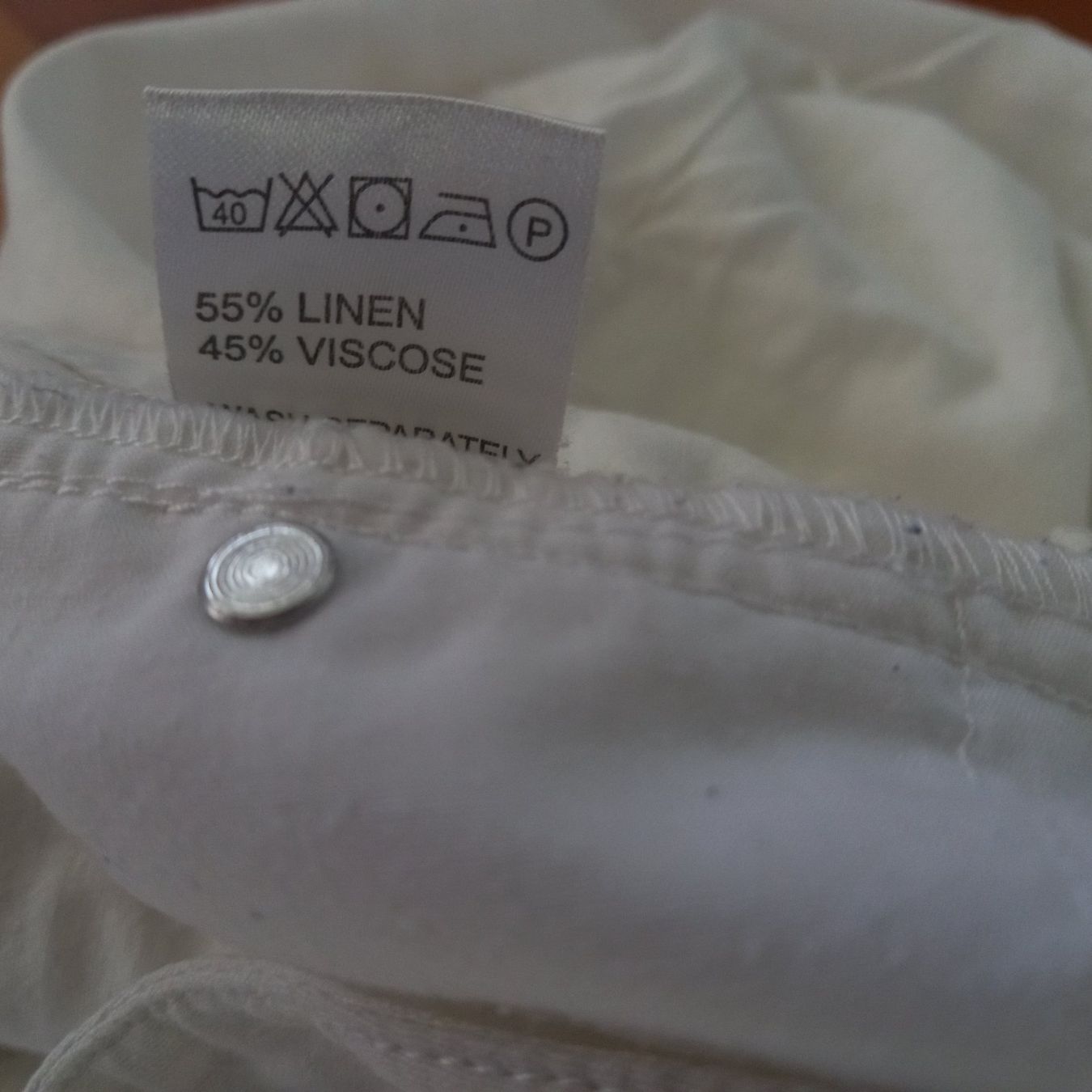 Zara Pantaloni: 3/4 Hose Zara leinen/viskose – Usato da Ennetmoos venduto da enzian24 3