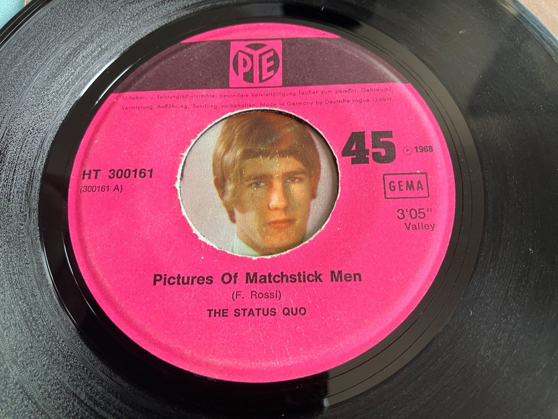 Dischi in vinile: Status Quo – Usato da Aarwangen venduto da Jukebox3 3