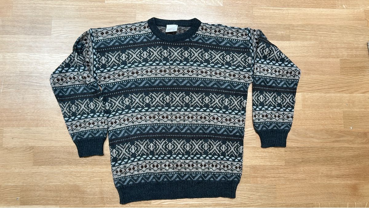 Pulls & Sweat-shirts: Pullover Strickpullover ethnisch Muster Grösse M – D'occasion à Luzern par ThrowbackVintage