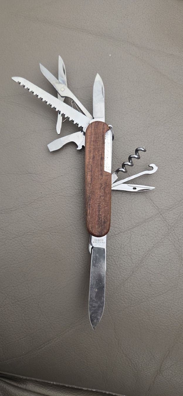 Victorinox Coltelli tascabile: Victorinox Taschenmesser  – Usato da Basel venduto da RekaR 2