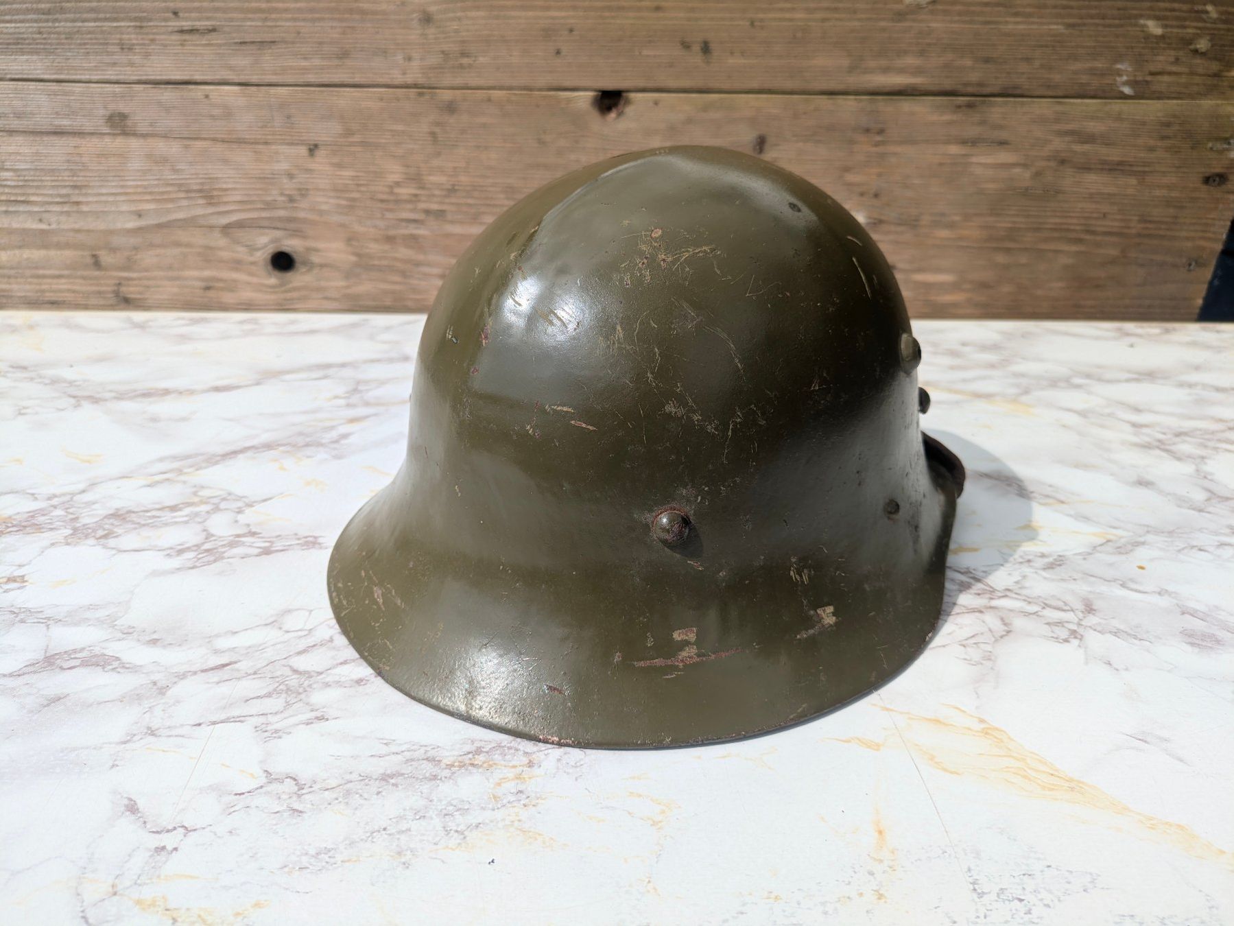 Uniformi & Effetti personali: Bulgarischer Stahlhelm M36 Typ A – Usato da Buttisholz venduto da SoldatenKammer 6