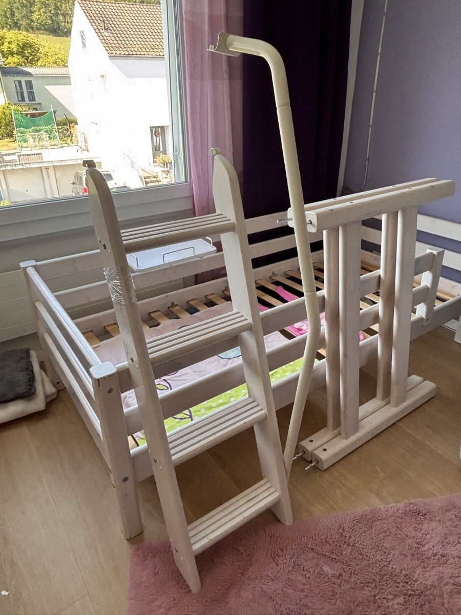 Lits: Flexa Kinderbett weiss mit Zubehör  – D'occasion à Weisslingen par Yuna123 1