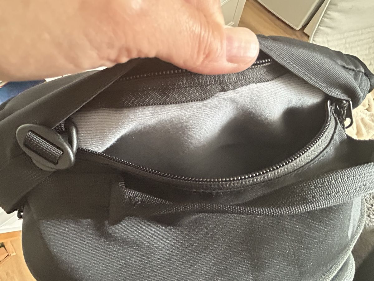 Mammut Zaini: Mammut Rucksack Nirvana, 25 Liter, schwarz – Nuovo (secondo la descrizione) da Wolhusen venduto da eve_m6cg 8