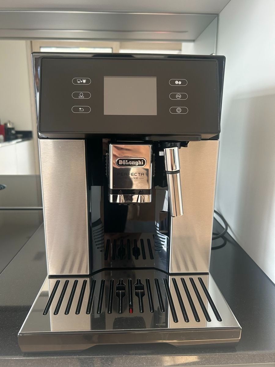 Kaffeemaschinen & Espressomaschinen: DeLonghi Perfecta Deluxe, ab Service – Gebraucht aus Embrach von Adlikonzh33 1