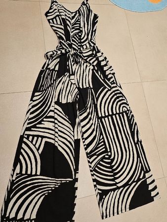 Jumpsuit H&M gr.L schwarz creme