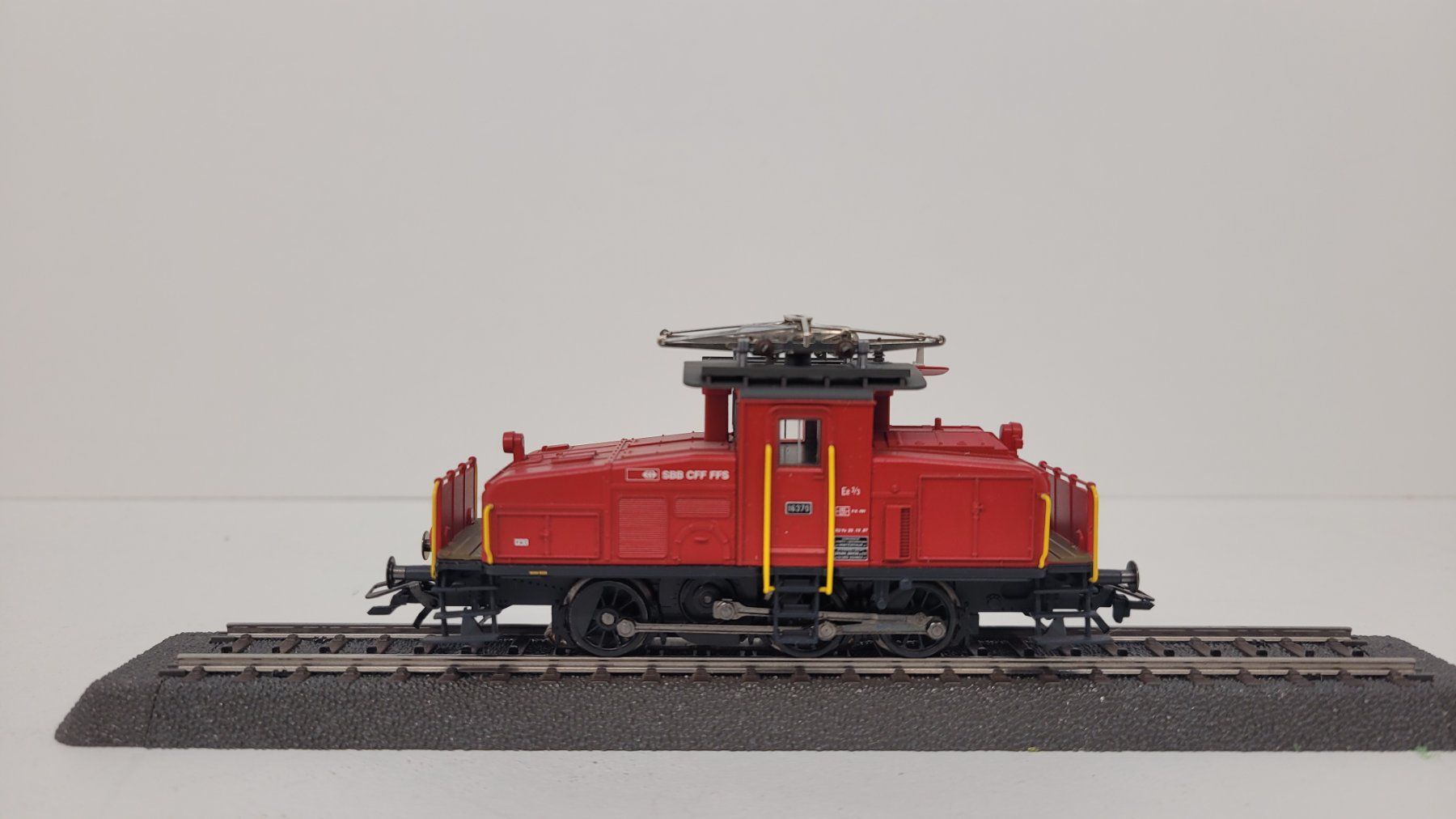 Märklin Modelleisenbahnen: Märklin H0 36330 SBB Serie Ee3/3 – Neu (gemäss Beschreibung) aus Büsserach von ModellbahnDepot 4