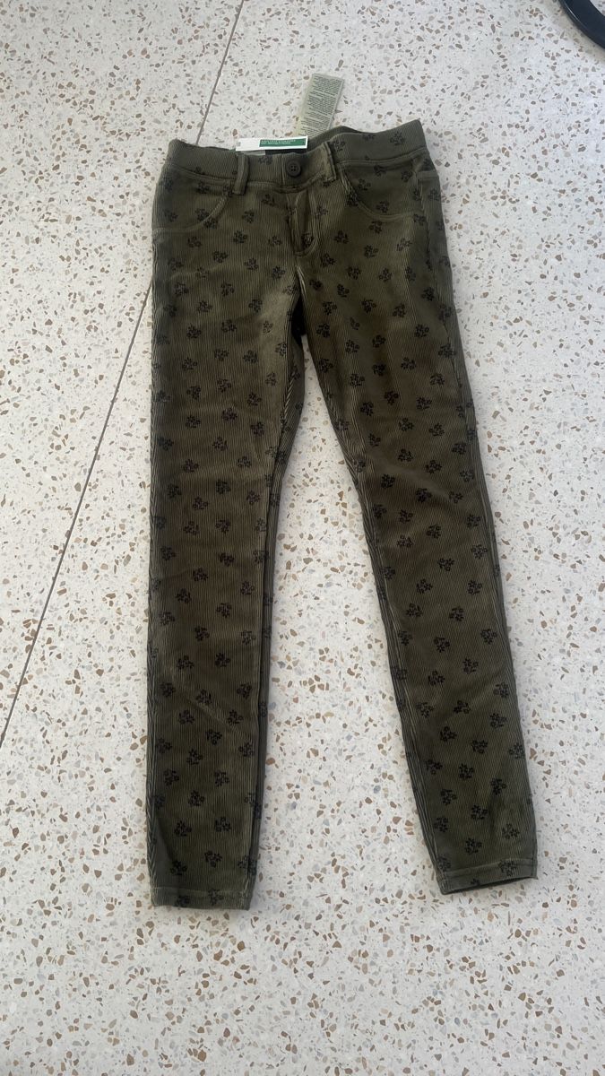 Benetton Pantaloni: Benetton Samthose Gr. 11-12 yrs – Nuovo (secondo la descrizione) da Tagelswangen venduto da Bomu