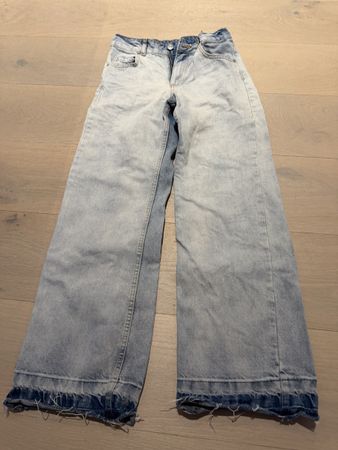 Zara Jeans 152 cm mit verstellbarem Bund