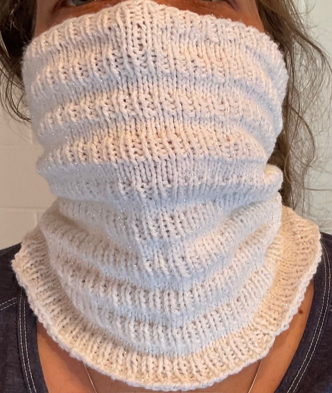 Foulard & Sciarpe: Weisser Halswärmer / Loop mit Glitzer - NEU – Nuovo (secondo la descrizione) da Krauchthal venduto da Handmade_Hub 3