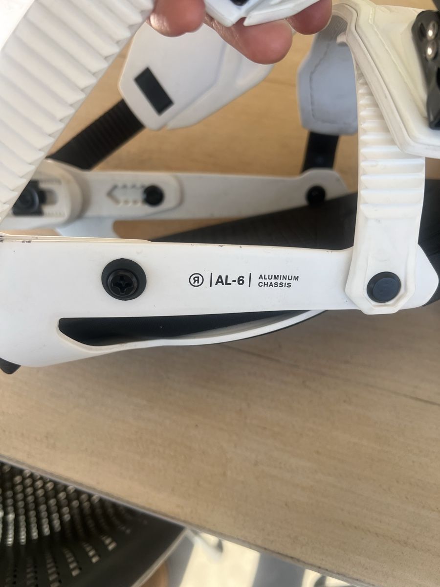 Nidecker Bindungen: Nidecker Snowboardbindung Damen – Neu (gemäss Beschreibung) aus Richterswil von hawaii12 2