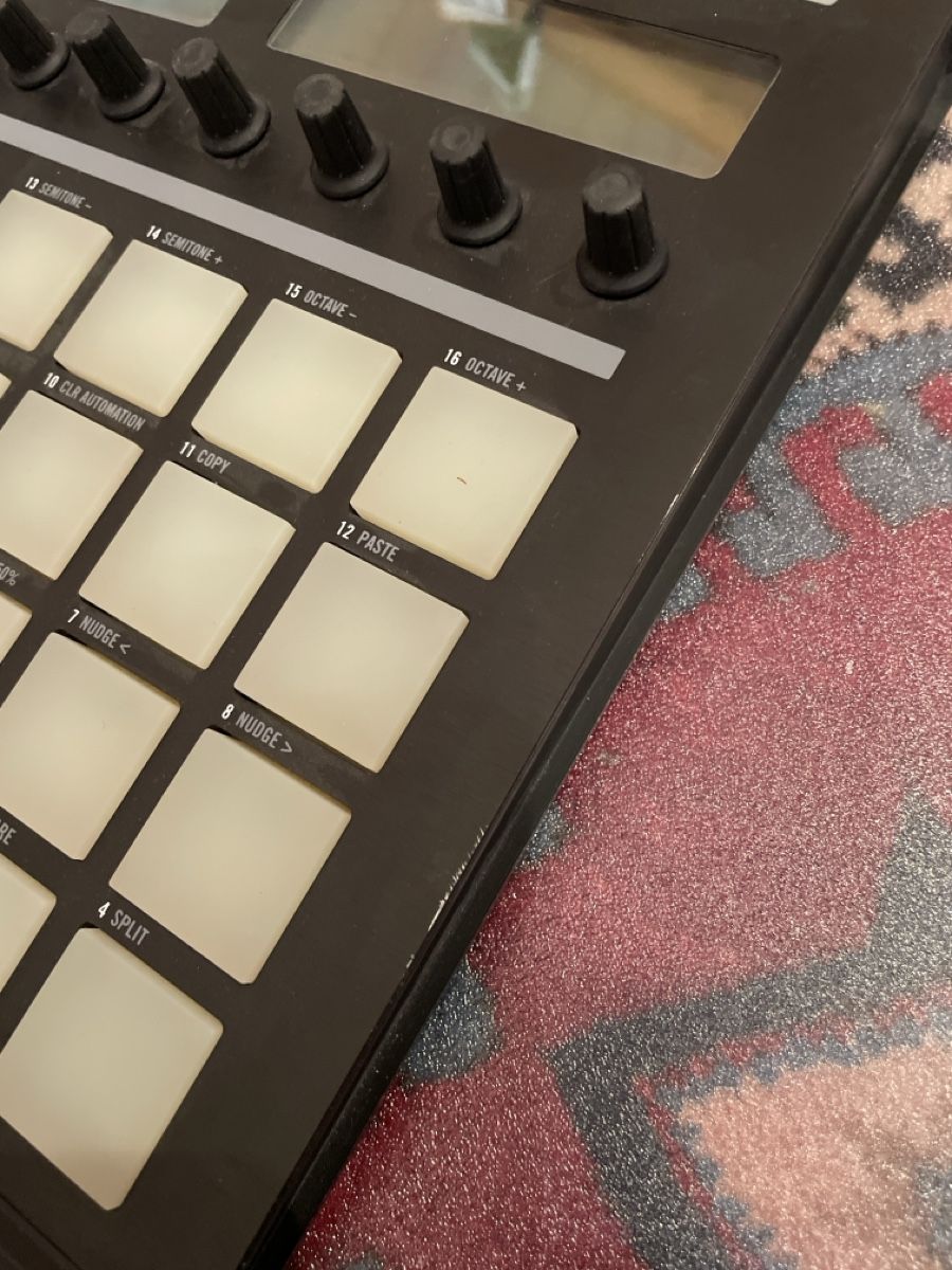 Native Instruments Strumenti musicali: NativeInstruments NI Maschine Studio Controller – Usato da Herzogenbuchsee venduto da MOTIVWERK_CH 3