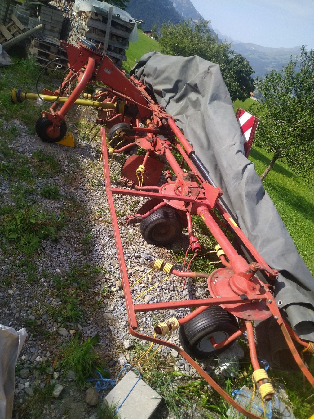 Toutes les machines: Kreiselheuer  – D'occasion à Frutigen par thomasrosser 2