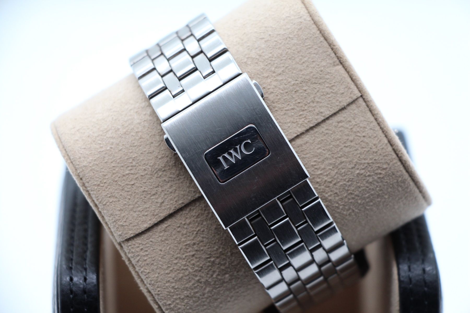 IWC Orologi: IWC Fliegeruhr Day-Date Chronograph Ref. IW377701, Full-Set – Usato da Zug venduto da eMDi_Collection 6