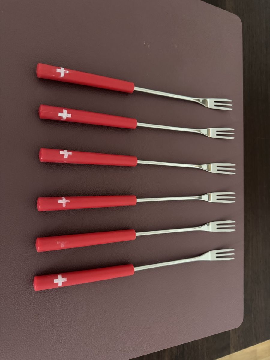 Set di piatti: Fondue Set 9Teilig – Usato da Regensdorf venduto da scheissspiel 7
