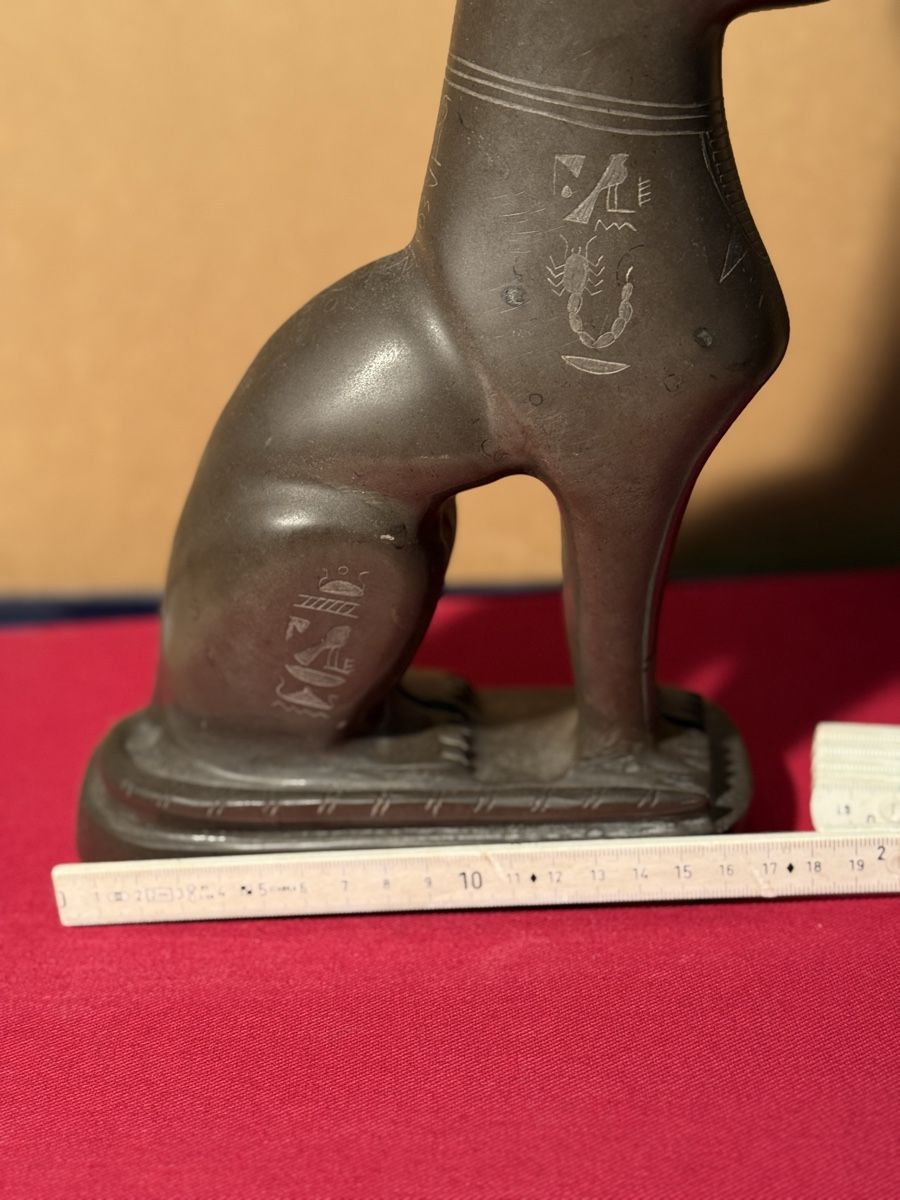 Statuette: Unique Egyptian Cat Statue, Ancient Design & Engravings – Usato da Lausanne venduto da vas_cdb2 6