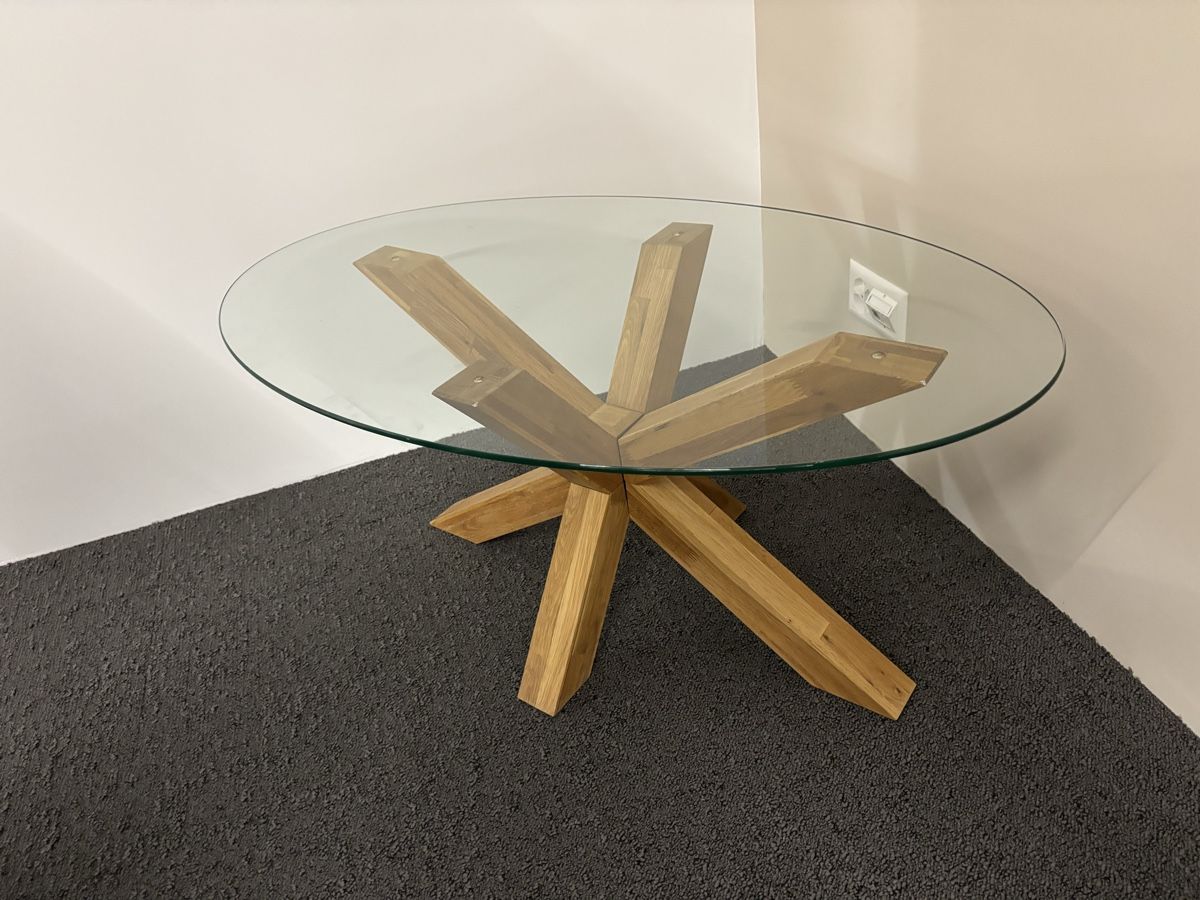 Tische: Couchtisch Glasplatte Holzgestell  – Gebraucht aus Rifferswil von hermyshermy 1