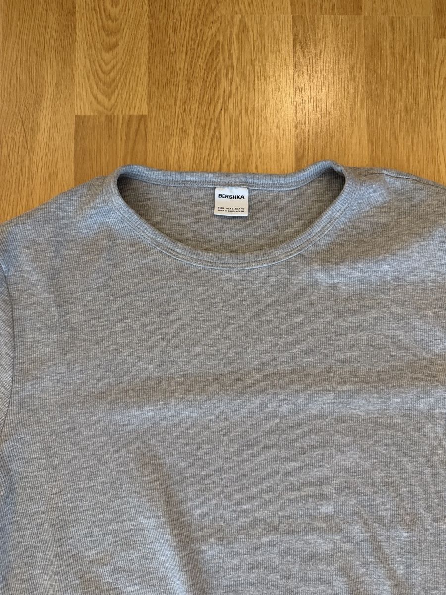 Bershka T-shirts: Bershka T-Shirt – Neuf (Voir description) à Lengnau AG par Liirim