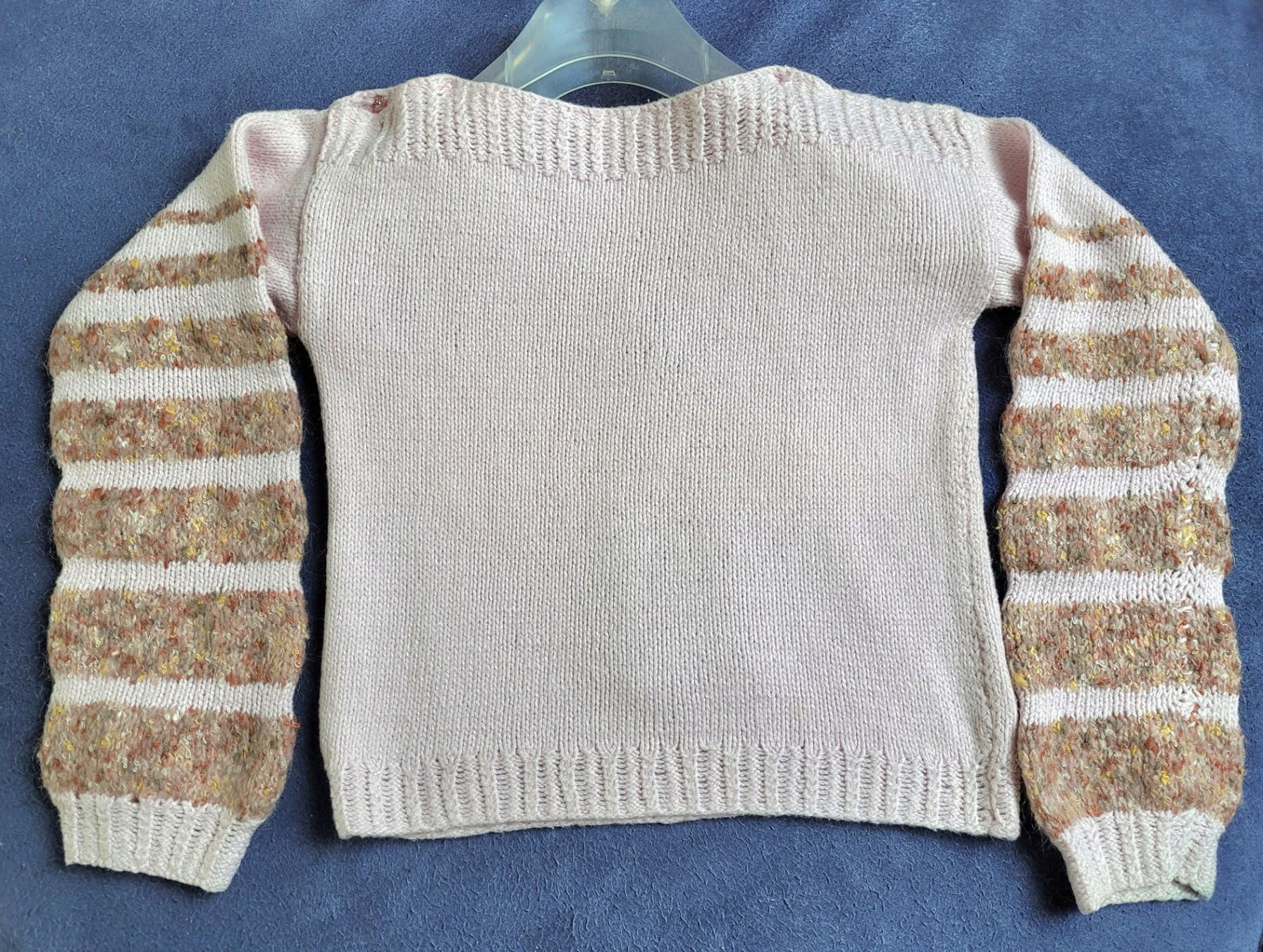 Maglioni & Felpe: Kinderpulli mit Katzenmotiv – Usato da Oberuzwil venduto da rtr_wp6m 1