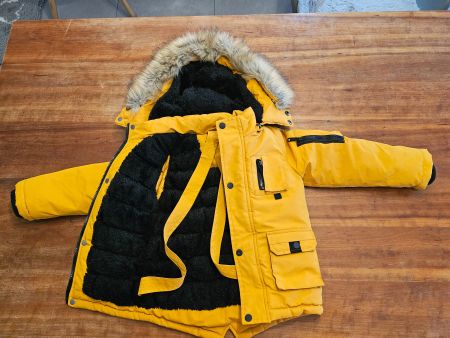 Winterjacke Grösse 104 / 4 Jahre