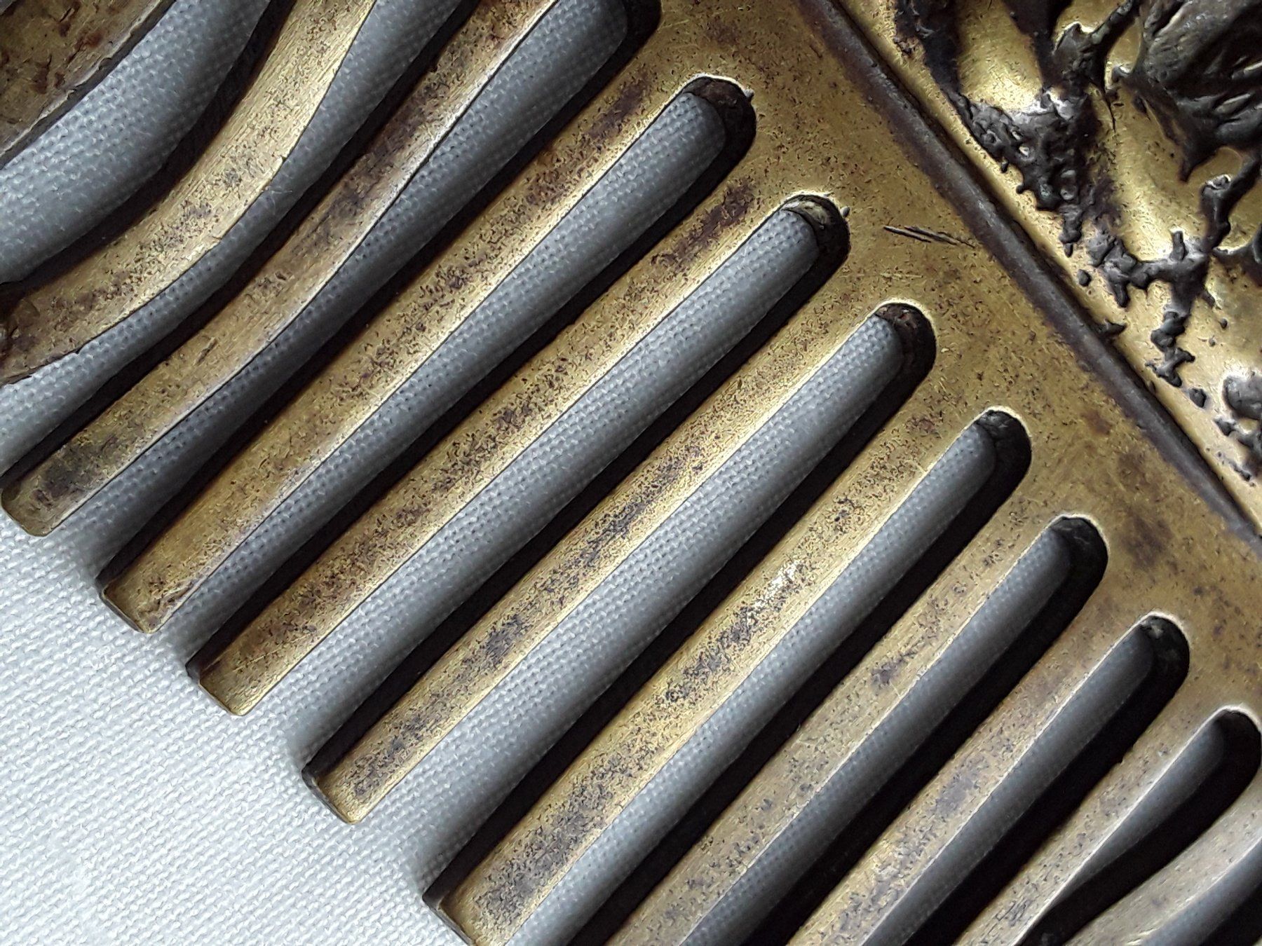 Altro per la cura dei capelli: Antiker Messingkamm mit Doppeladler ca 1850 oder älter – Usato da Zürich venduto da sanwit 6