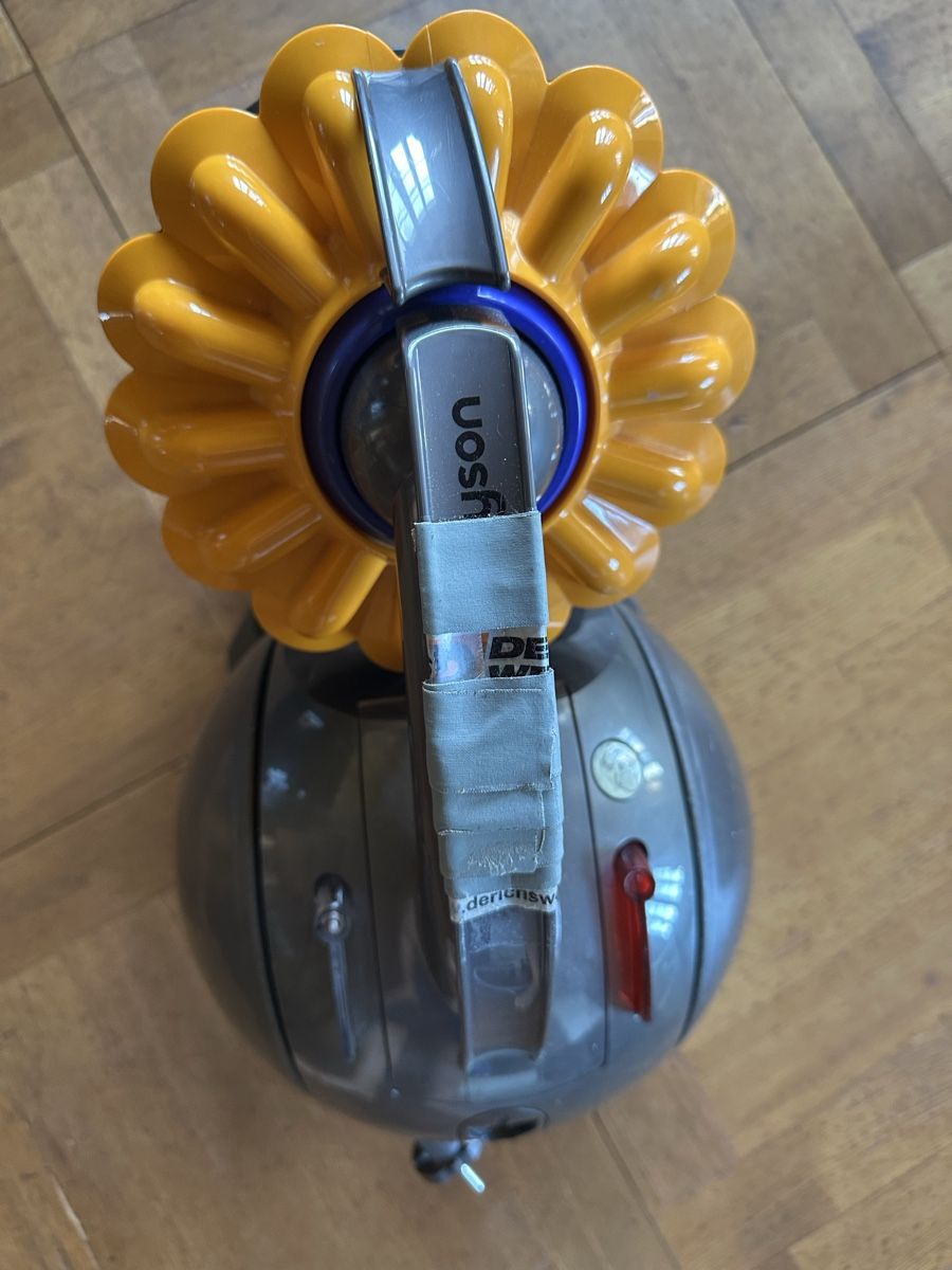 Dyson Aspirapolveri & Accessori: Dyson Ball DC 33c Plus Staubsauger – Usato da Hombrechtikon venduto da movoko01 2